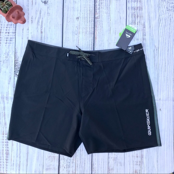 🏝Quicksilver Men’s Highline Disrupted Boardshorts 🏝 - Picture 2 of 9